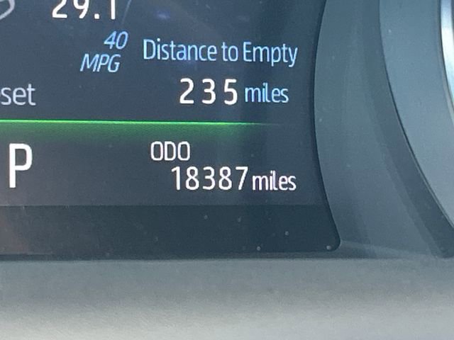 Used 2020 Toyota Camry XSE image 17