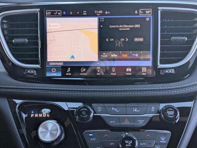 New 2026 Chrysler Pacifica Limited w/ Uconnect Theater Family Group image 12