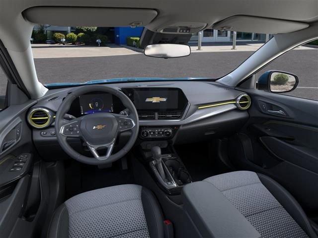 New 2025 Chevrolet Trax LT w/ Driver Confidence Package image 15