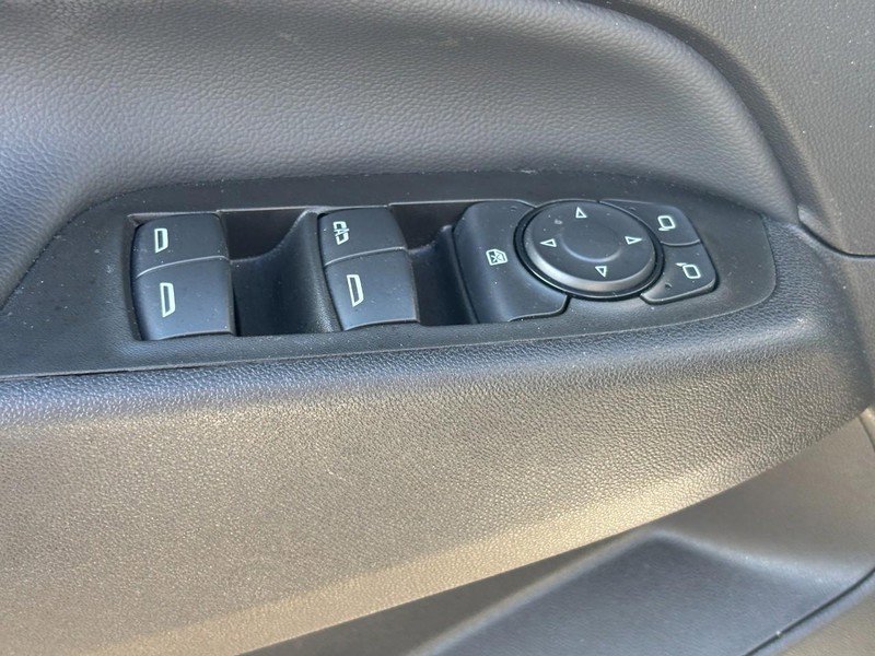 Certified 2024 Chevrolet Equinox LT FWD image 16