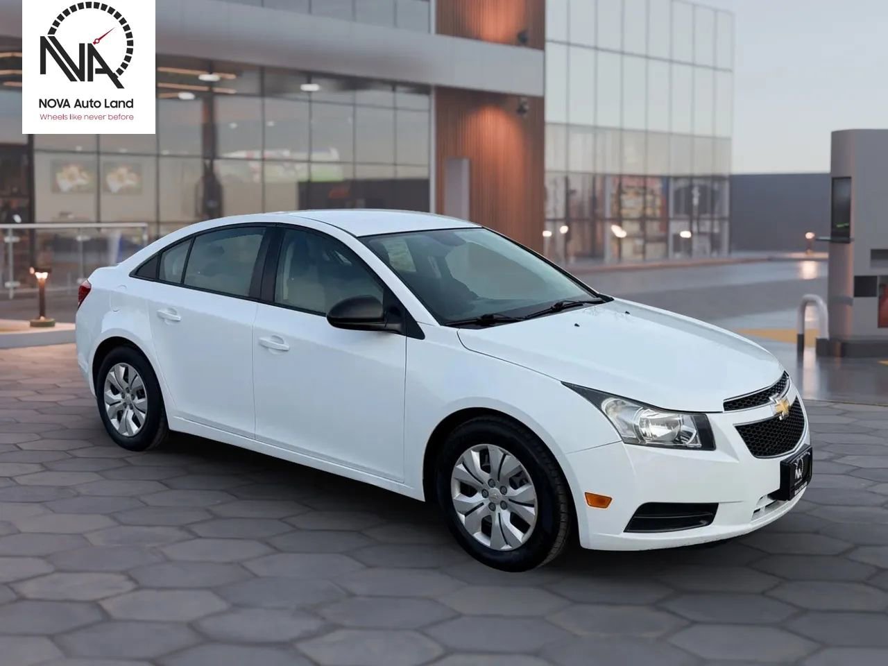 Used 2013 Chevrolet Cruze LS image 1