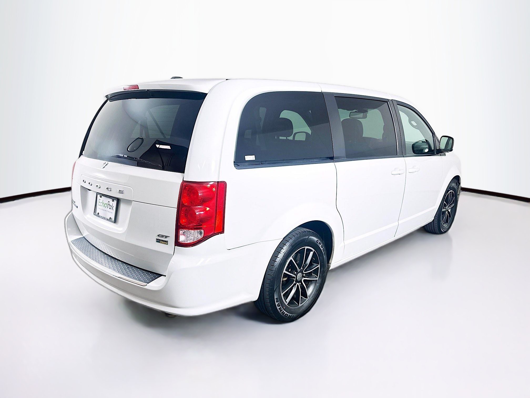 Used 2019 Dodge Grand Caravan GT FWD image 9