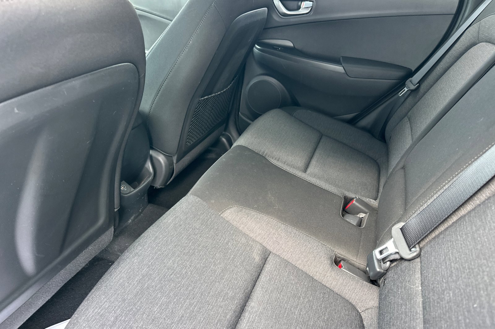 Used 2023 Hyundai Kona SE w/ Cargo Package FWD image 12