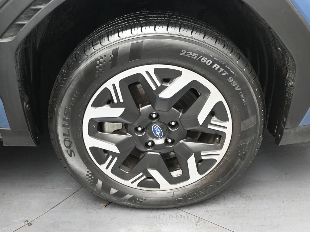 Used 2025 Subaru Forester w/ Convenience Package #1 image 29