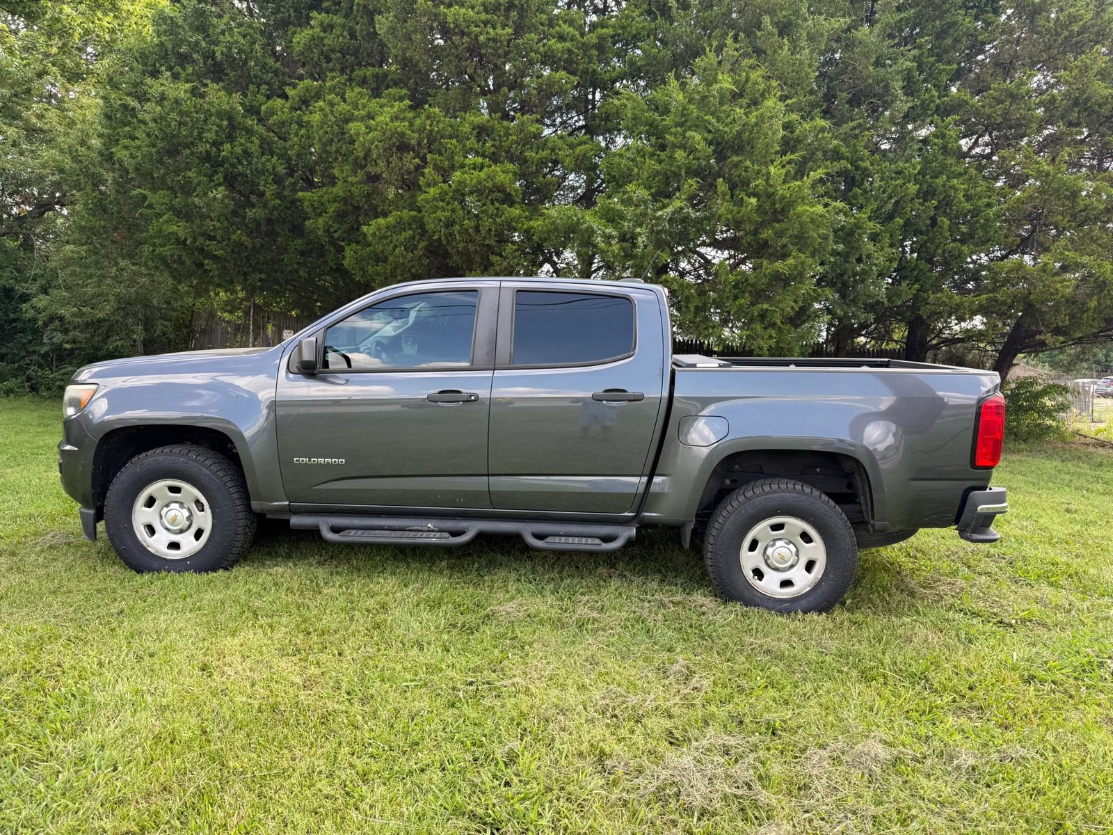 Used 2017 Chevrolet Colorado W/T w/ WT Convenience Package RWD image 3