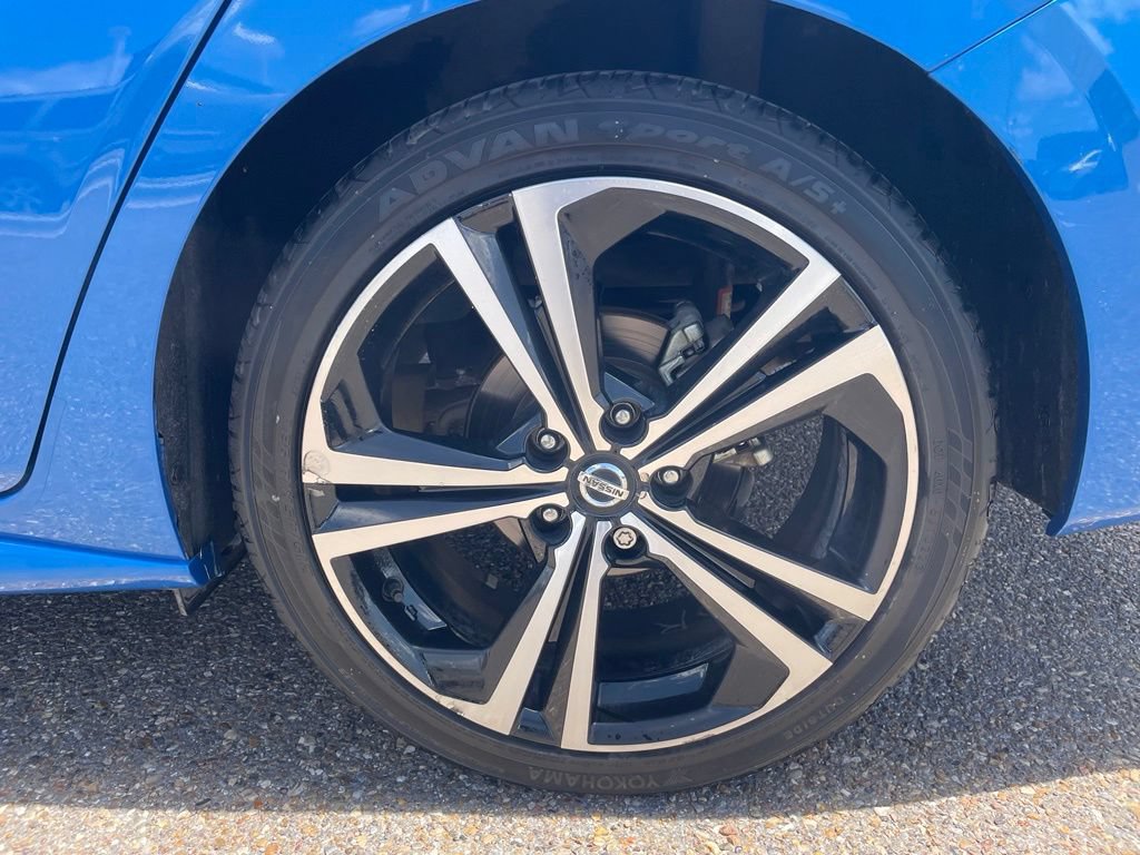 Certified 2022 Nissan Sentra SR FWD image 17
