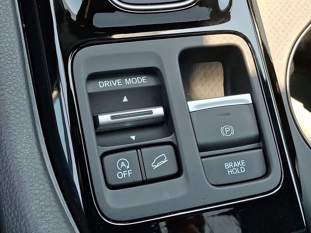 Used 2025 Honda Pilot TrailSport image 25