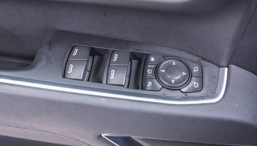 Used 2025 Chevrolet Silverado 2500 LTZ w/ Trail Boss Package image 15