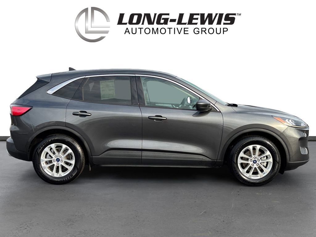 Used 2020 Ford Escape SE image 8