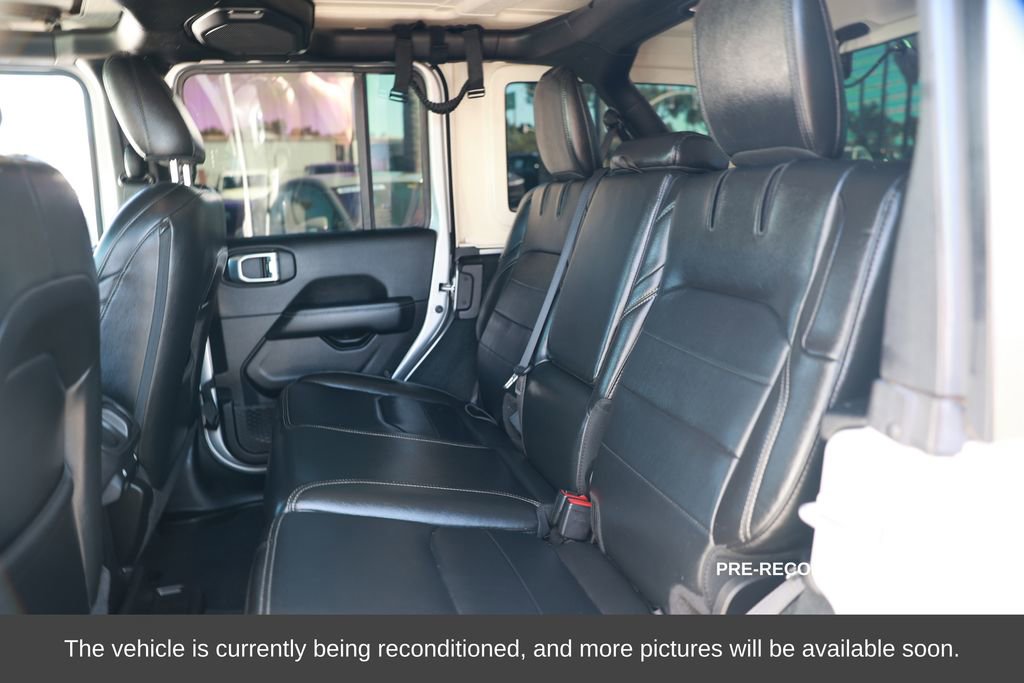 Used 2022 Jeep Wrangler Unlimited Sahara image 37