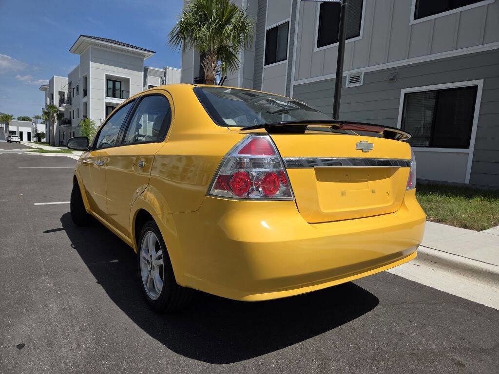 Used 2009 Chevrolet Aveo LT FWD image 9