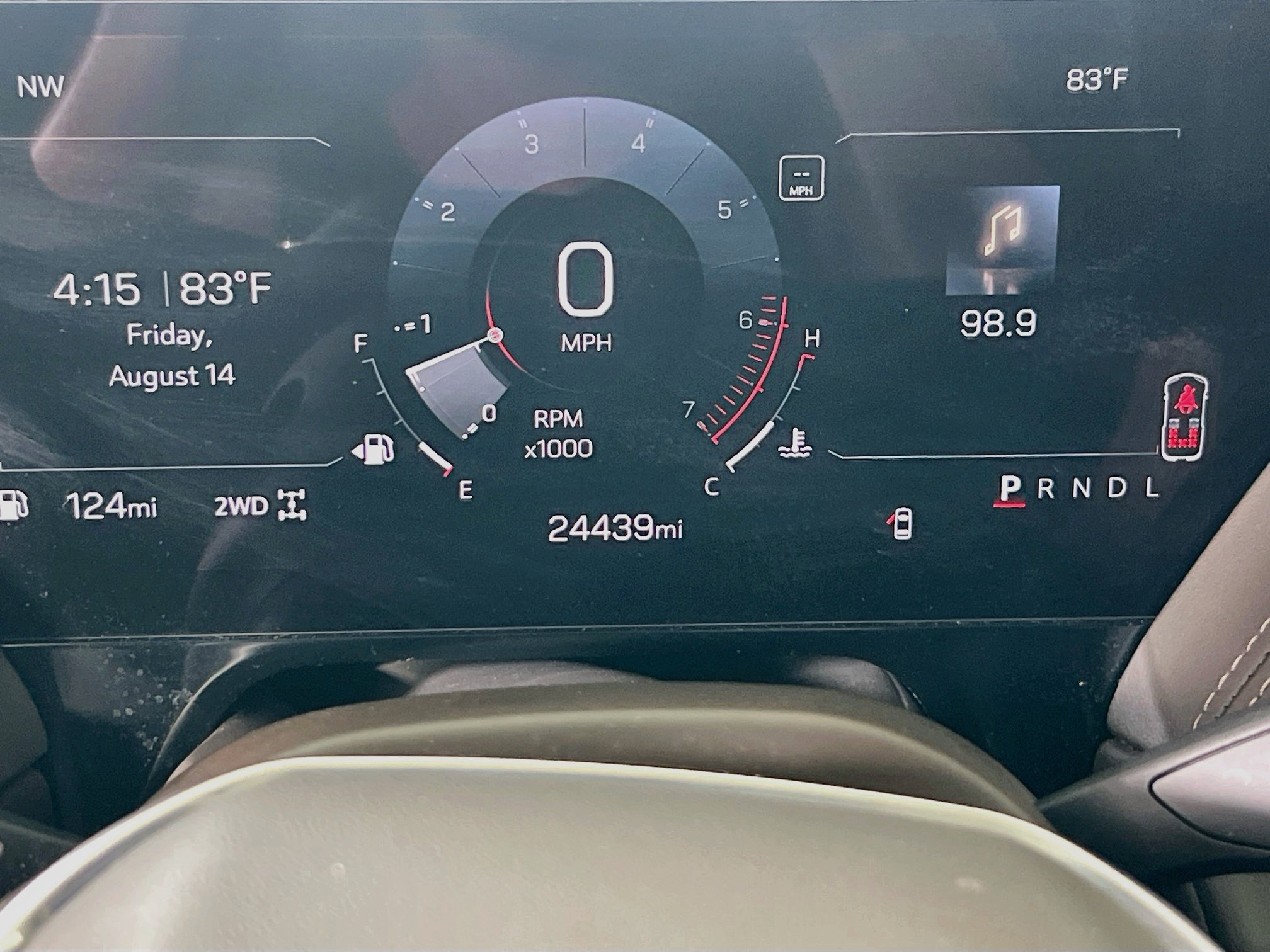 Used 2025 GMC Yukon Elevation w/ Technology Package AWD/4WD image 12