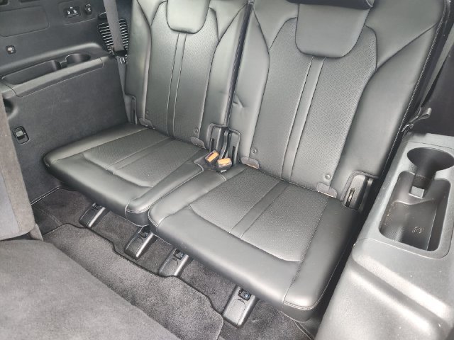 Used 2023 Kia Sorento S w/ Panoramic Sunroof Package AWD/4WD image 33