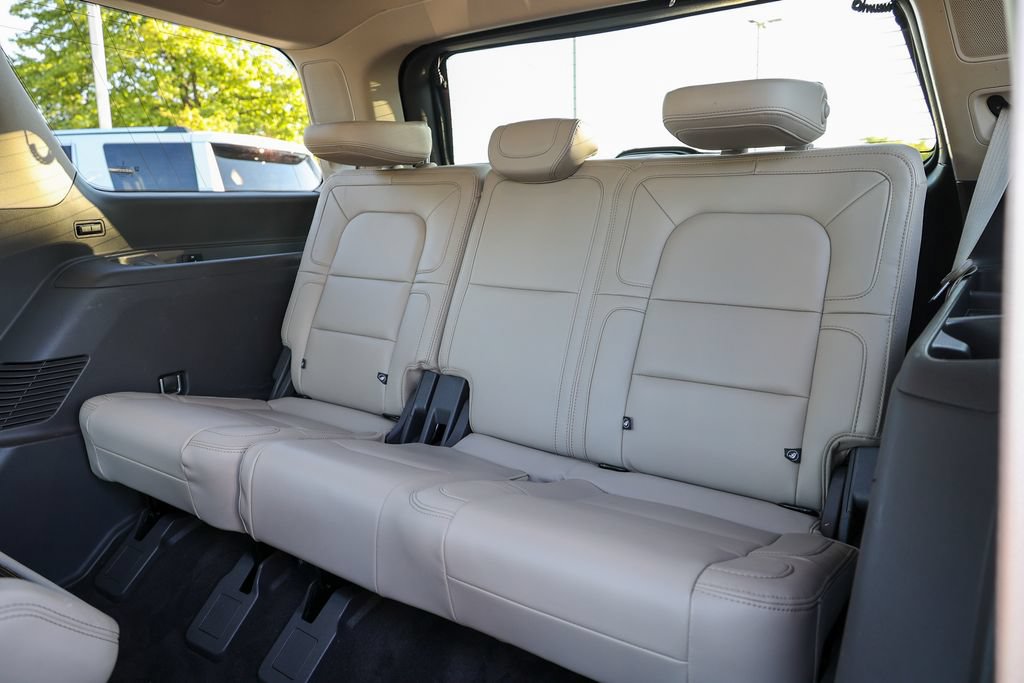 Used 2022 Lincoln Navigator Reserve AWD/4WD image 33
