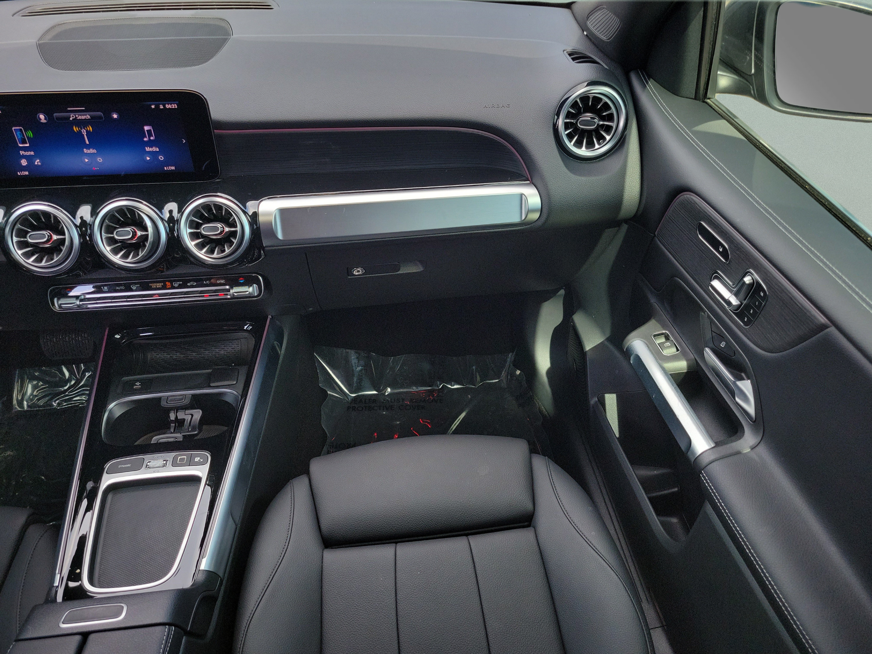 Used 2026 Mercedes-Benz GLB 250 image 15