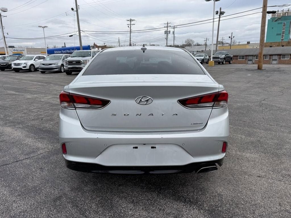 Used 2018 Hyundai Sonata Limited w/ Limited Ultimate Package 03 FWD image 5
