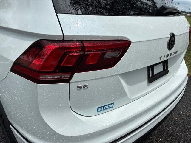 Used 2022 Volkswagen Tiguan SE R-Line FWD image 13