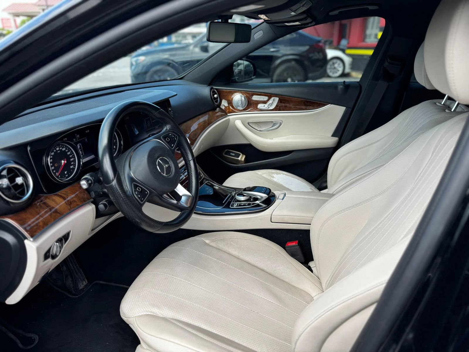 Used 2018 Mercedes-Benz E 300 image 12
