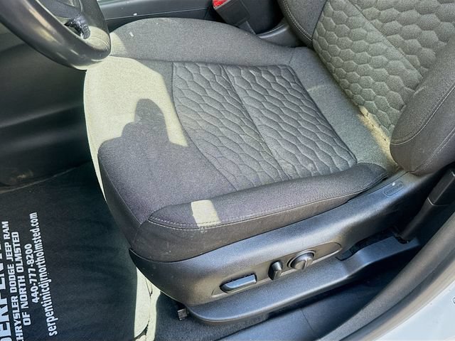 Used 2020 Chevrolet Equinox LT FWD image 20