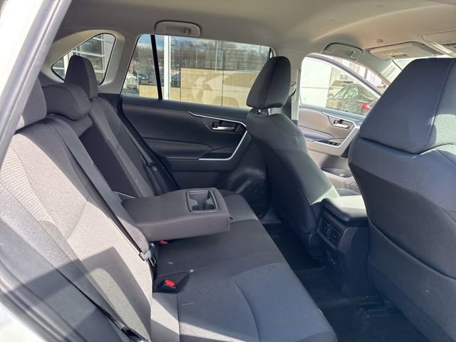 Used 2025 Toyota RAV4 XLE image 28