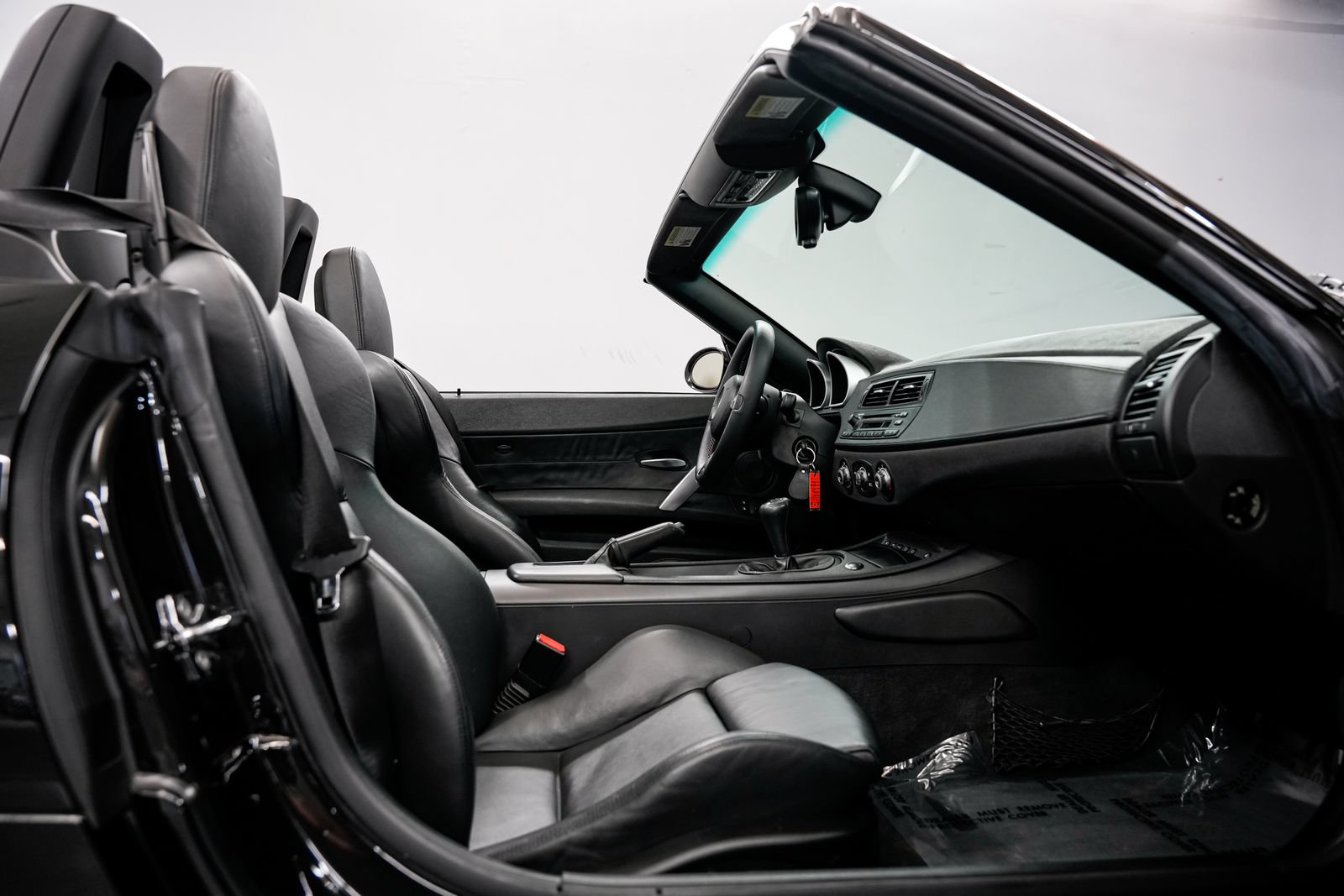 Used 2007 BMW M Roadster RWD image 24