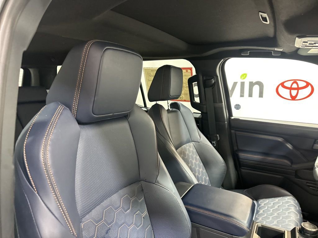 Used 2025 Toyota 4Runner 4WD image 12