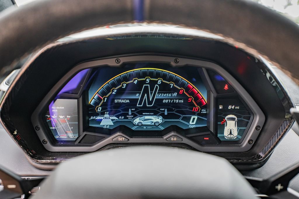 Used 2019 Lamborghini Aventador SVJ AWD/4WD image 29