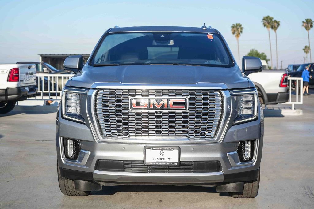 Used 2023 GMC Yukon Denali AWD/4WD image 3