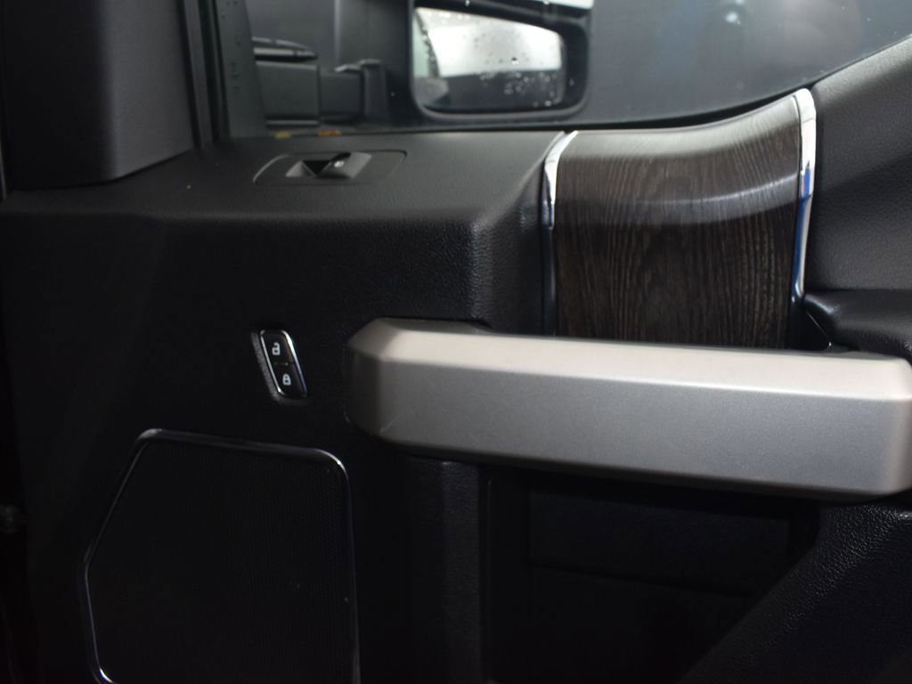 Certified 2020 Ford F350 Lariat w/ Lariat Value Package image 25