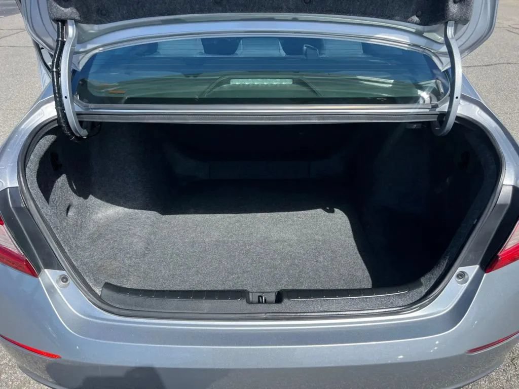 Used 2018 Honda Accord LX image 22