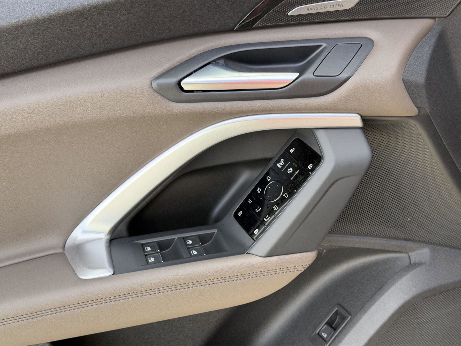 Used 2025 Audi Q5 Premium Plus image 11