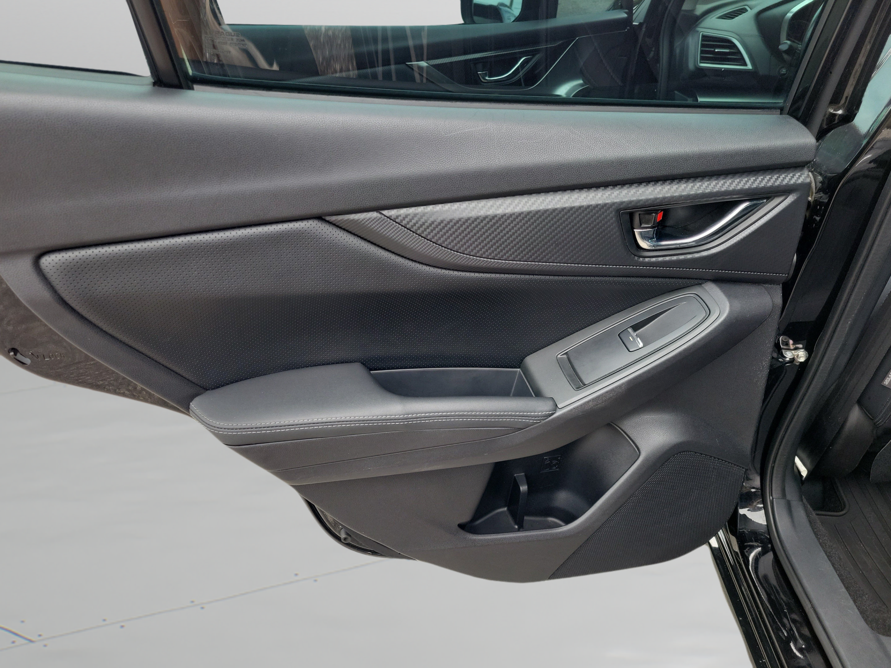 Used 2017 Subaru Impreza 2.0i Limited AWD/4WD image 13