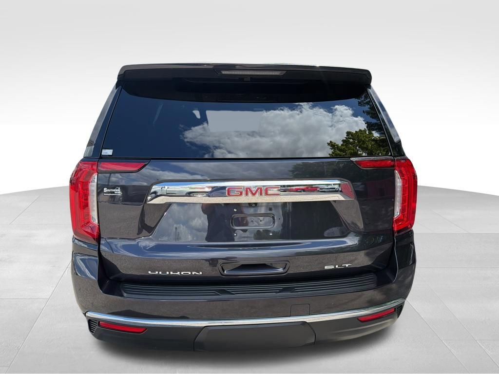 Used 2024 GMC Yukon SLT AWD/4WD image 4