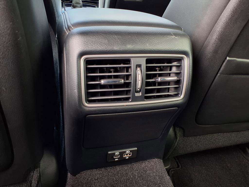 Used 2023 INFINITI Q50 Sensory image 24