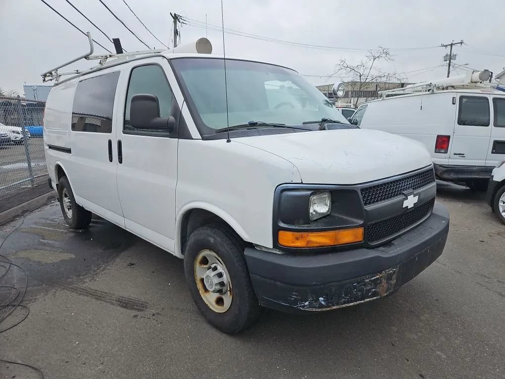 Used 2008 Chevrolet Express 2500 RWD image 3