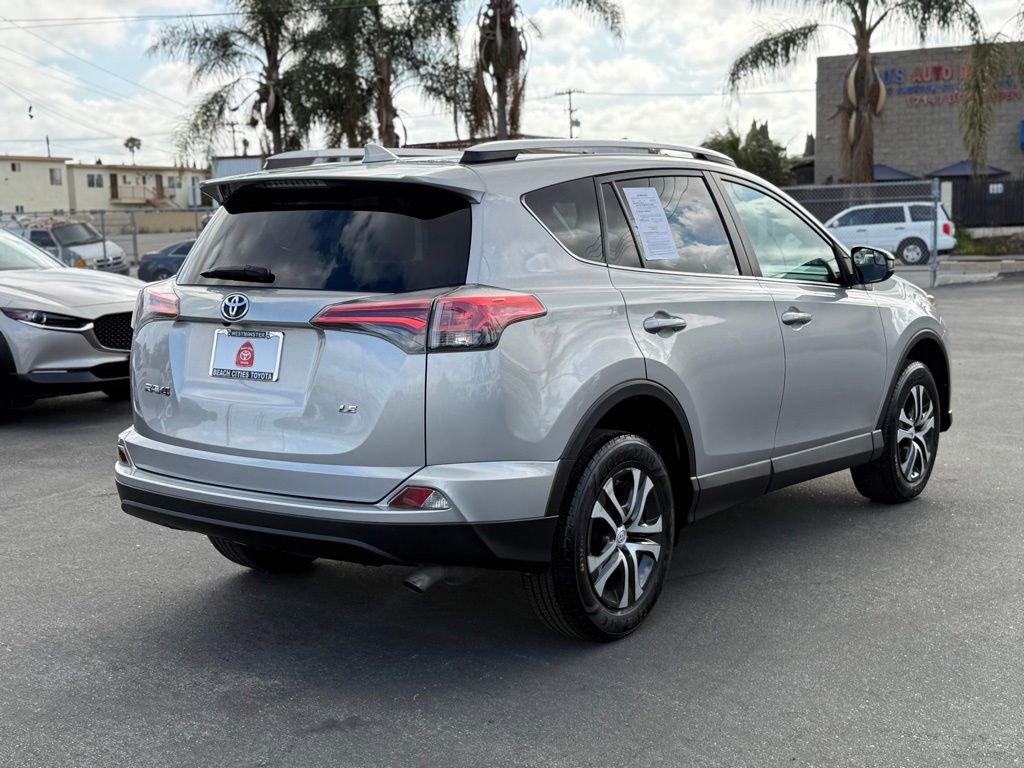Used 2016 Toyota RAV4 LE FWD image 12