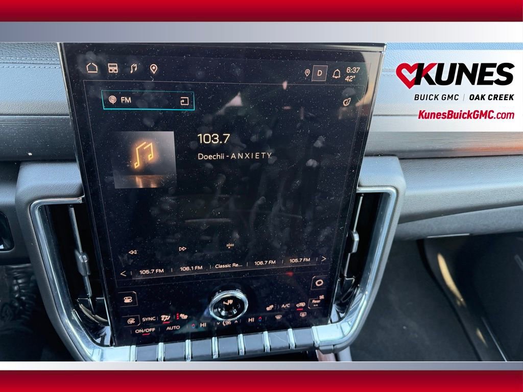 Used 2025 GMC Yukon Denali image 18