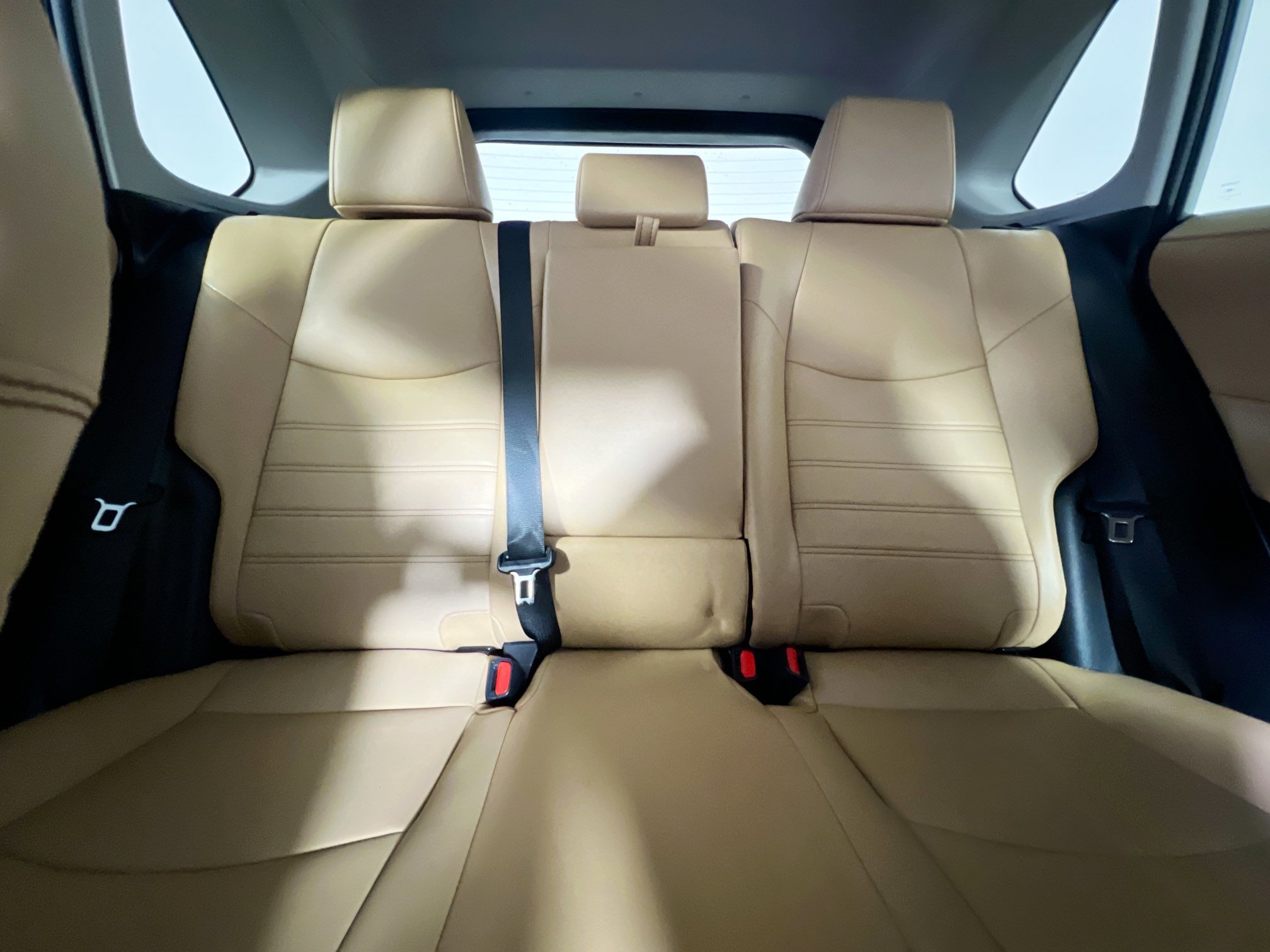 Used 2023 Toyota RAV4 XLE Premium image 33