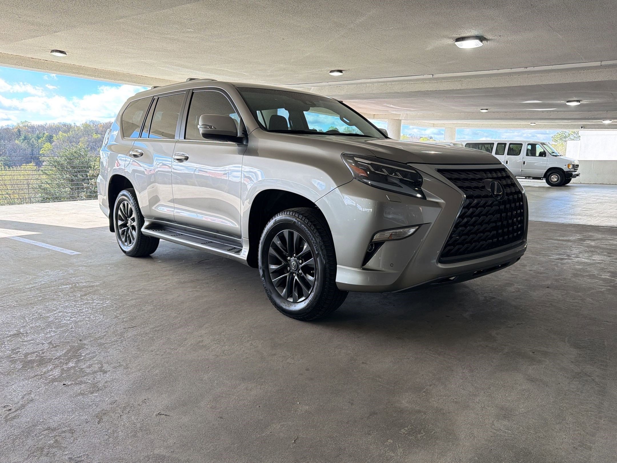Used 2023 Lexus GX 460 Premium image 6