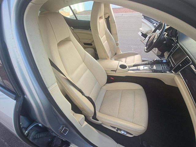 Used 2014 Porsche Panamera RWD image 12
