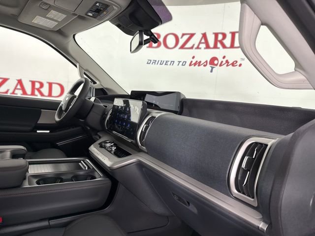 New 2025 Ford Expedition Active image 20