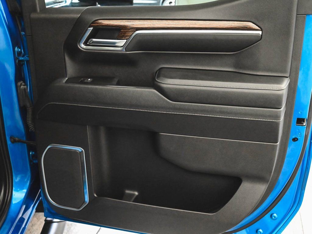 Used 2024 GMC Sierra 1500 Elevation image 12