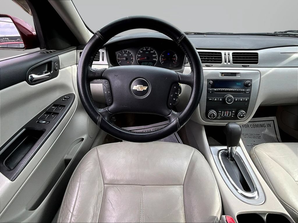Used 2008 Chevrolet Impala LT w/ Luxury Edition Package FWD image 8