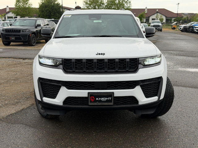 New 2026 Jeep Grand Cherokee Altitude AWD/4WD image 3