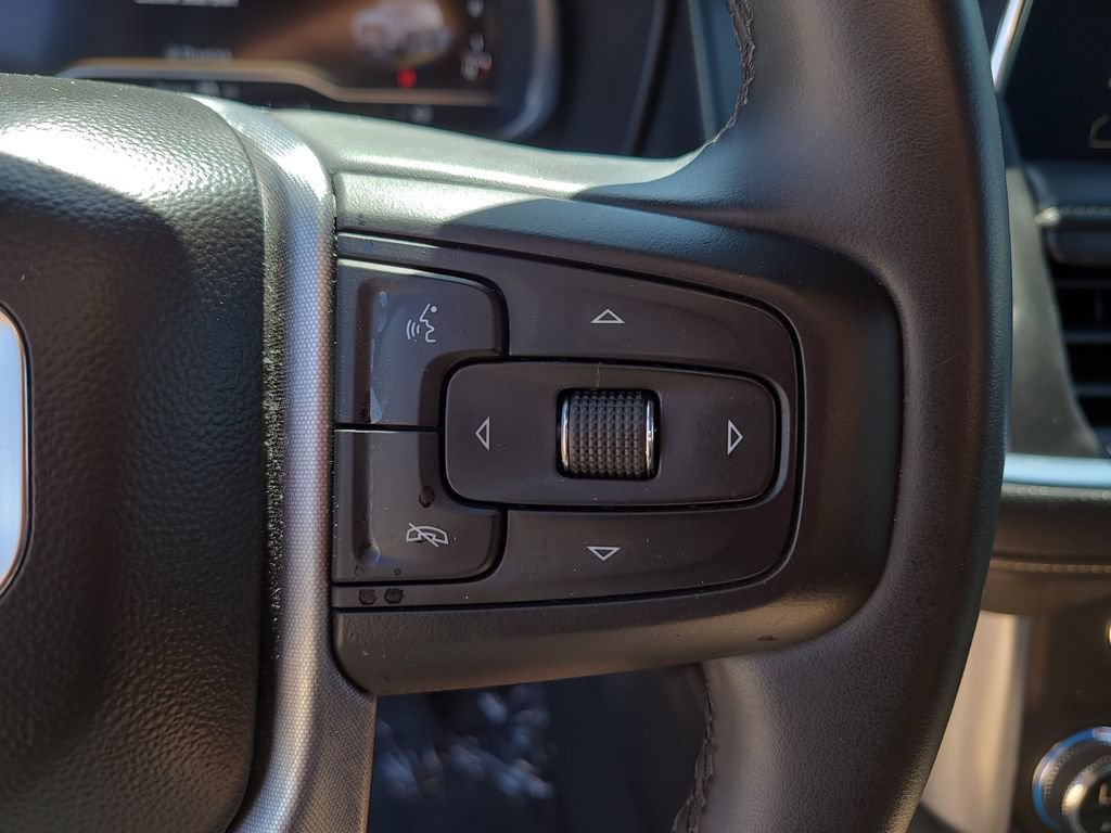 Used 2023 GMC Yukon SLT RWD image 31