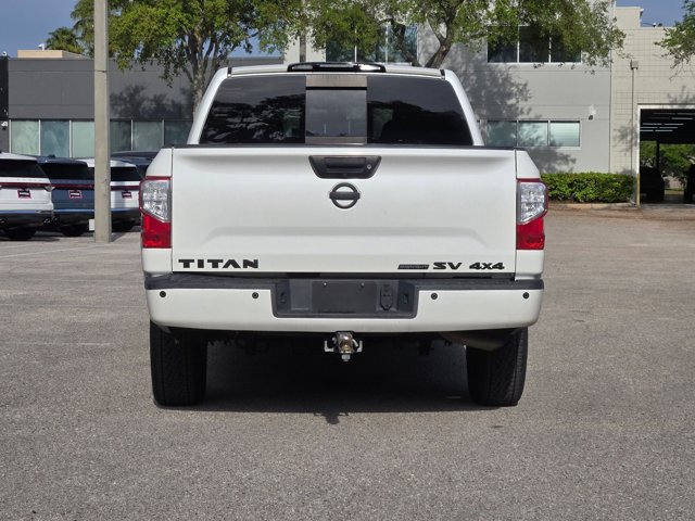 Used 2019 Nissan Titan SV w/ SV Convenience Package image 6