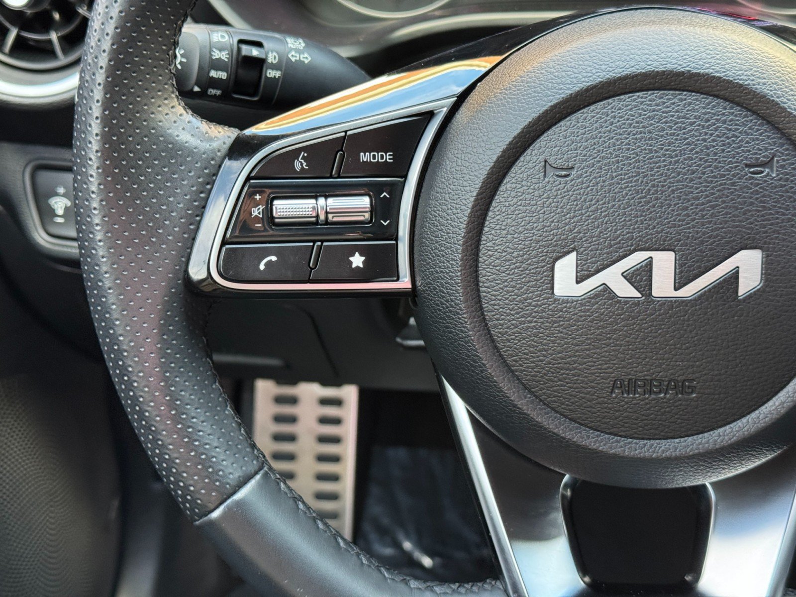 Used 2022 Kia Forte GT-Line w/ GT-Line Premium Package FWD image 20