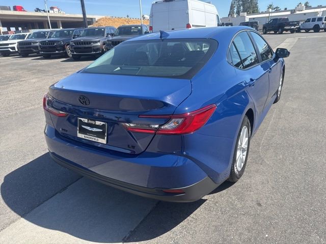 Used 2026 Toyota Camry LE image 6