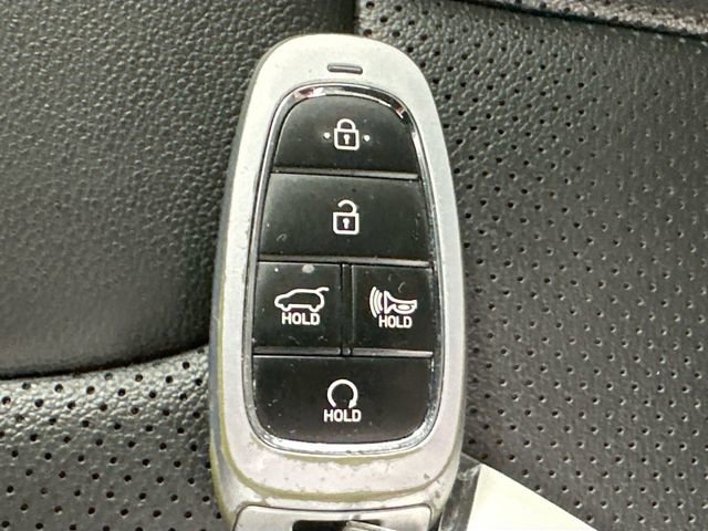 Used 2023 Hyundai Santa Fe XRT image 17
