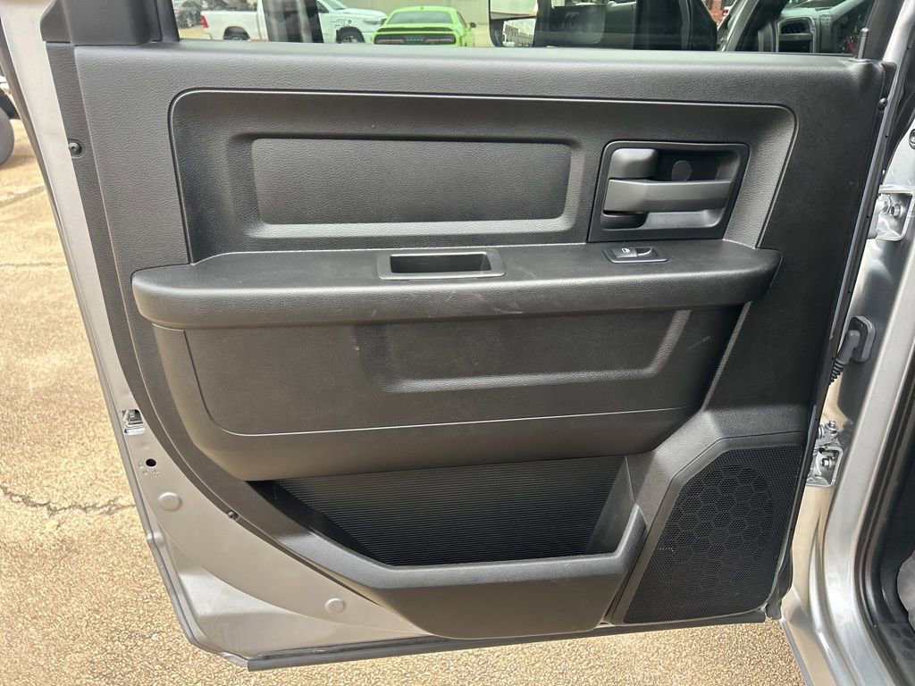 Used 2022 RAM 3500 Tradesman AWD/4WD image 9